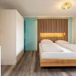 Rebhof Apartment *